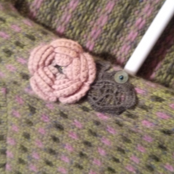 Sigrid Olsen L Lightweight Sweater Snap/Buttons Roses Lace Embellished - Picture 4 of 16